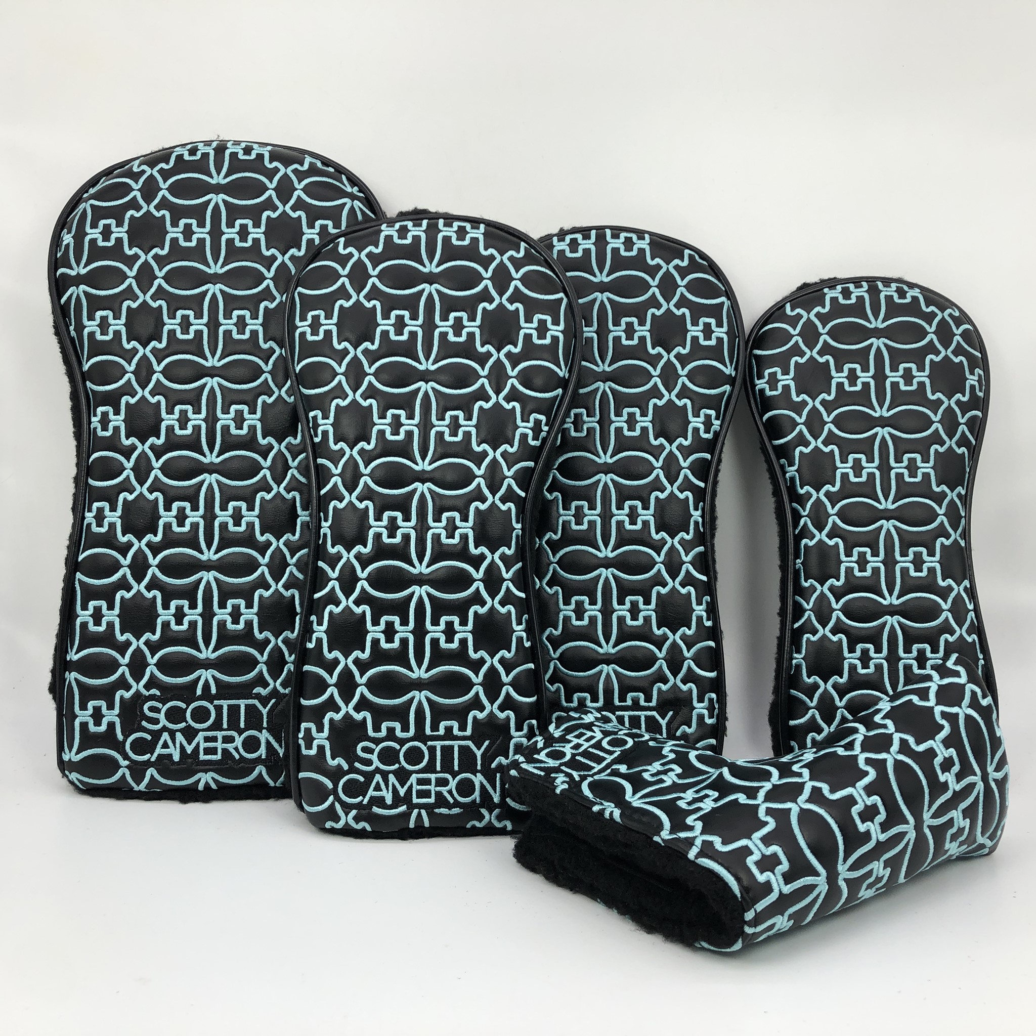 media.product.imagealternatetextformat