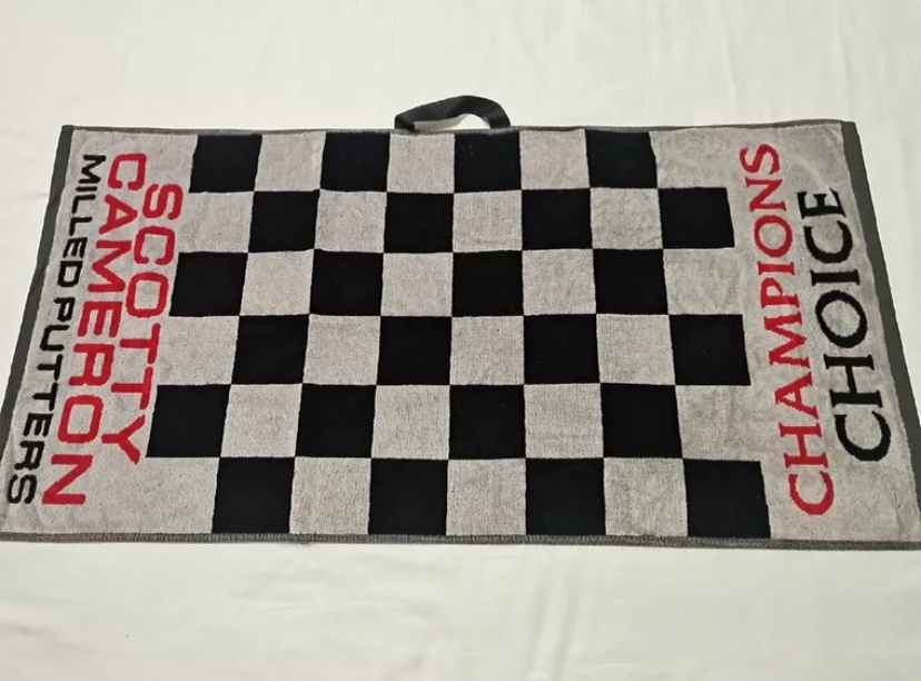 media.product.imagealternatetextformat