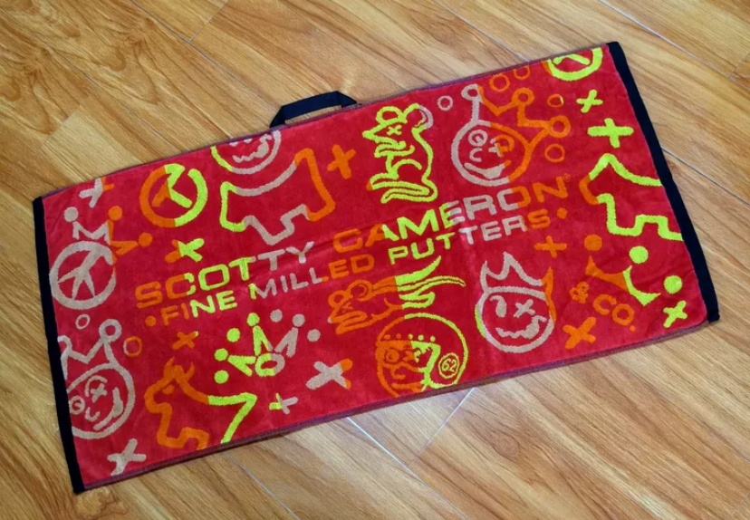 media.product.imagealternatetextformat