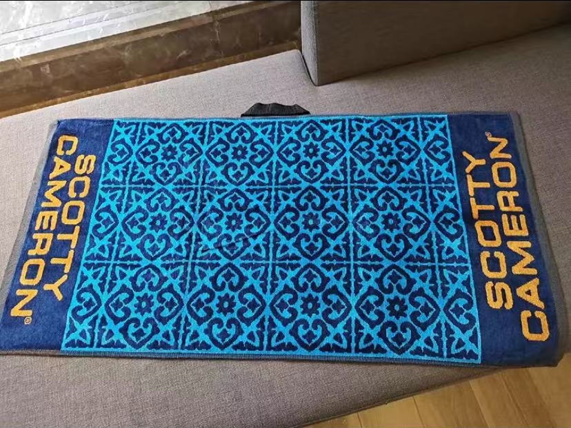 media.product.imagealternatetextformat