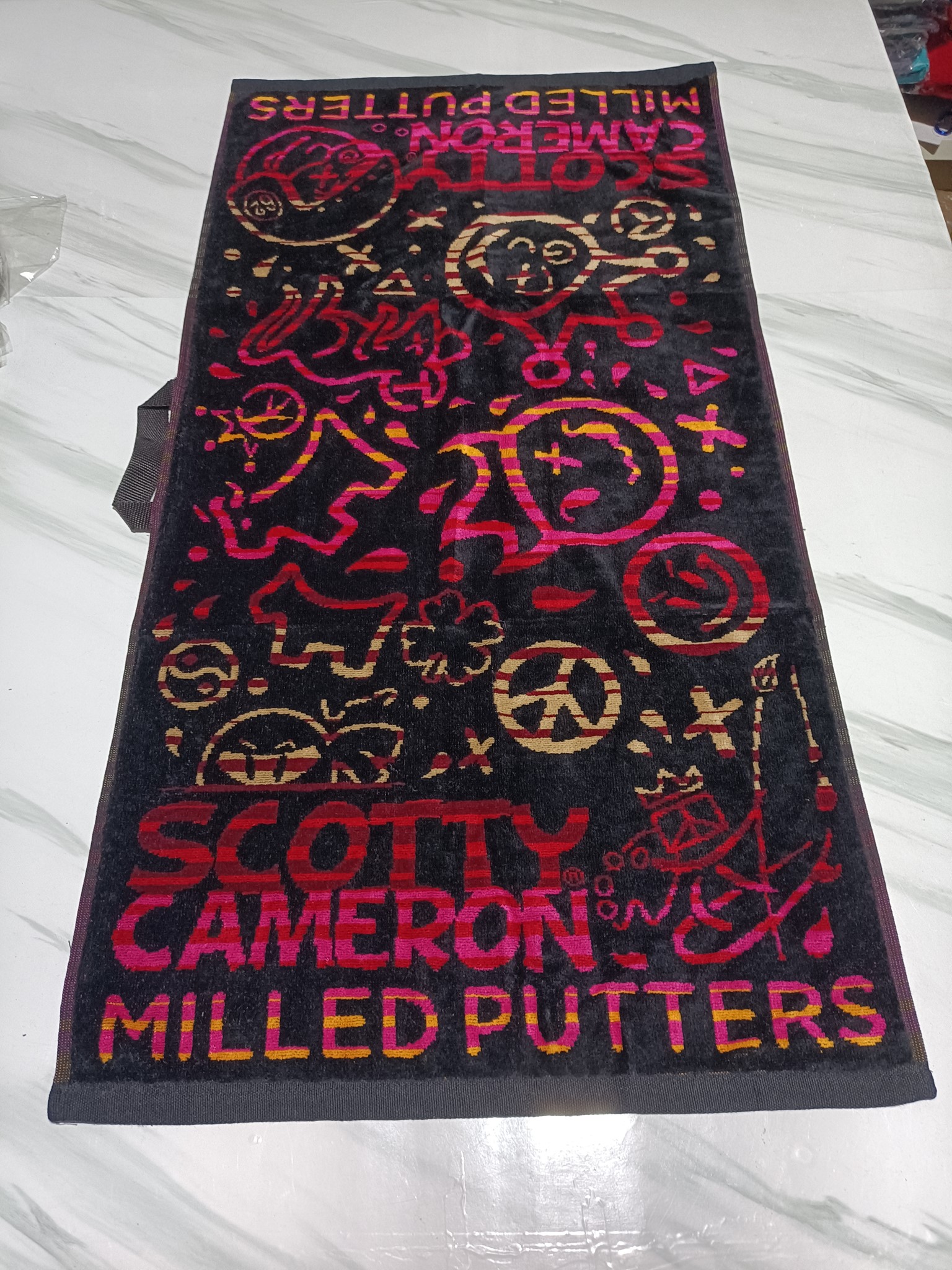 media.product.imagealternatetextformat