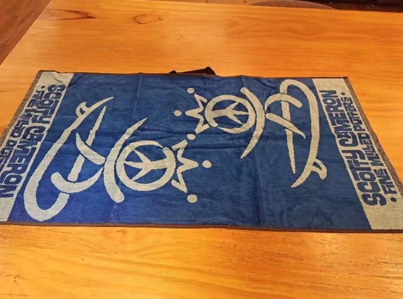 media.product.imagealternatetextformat