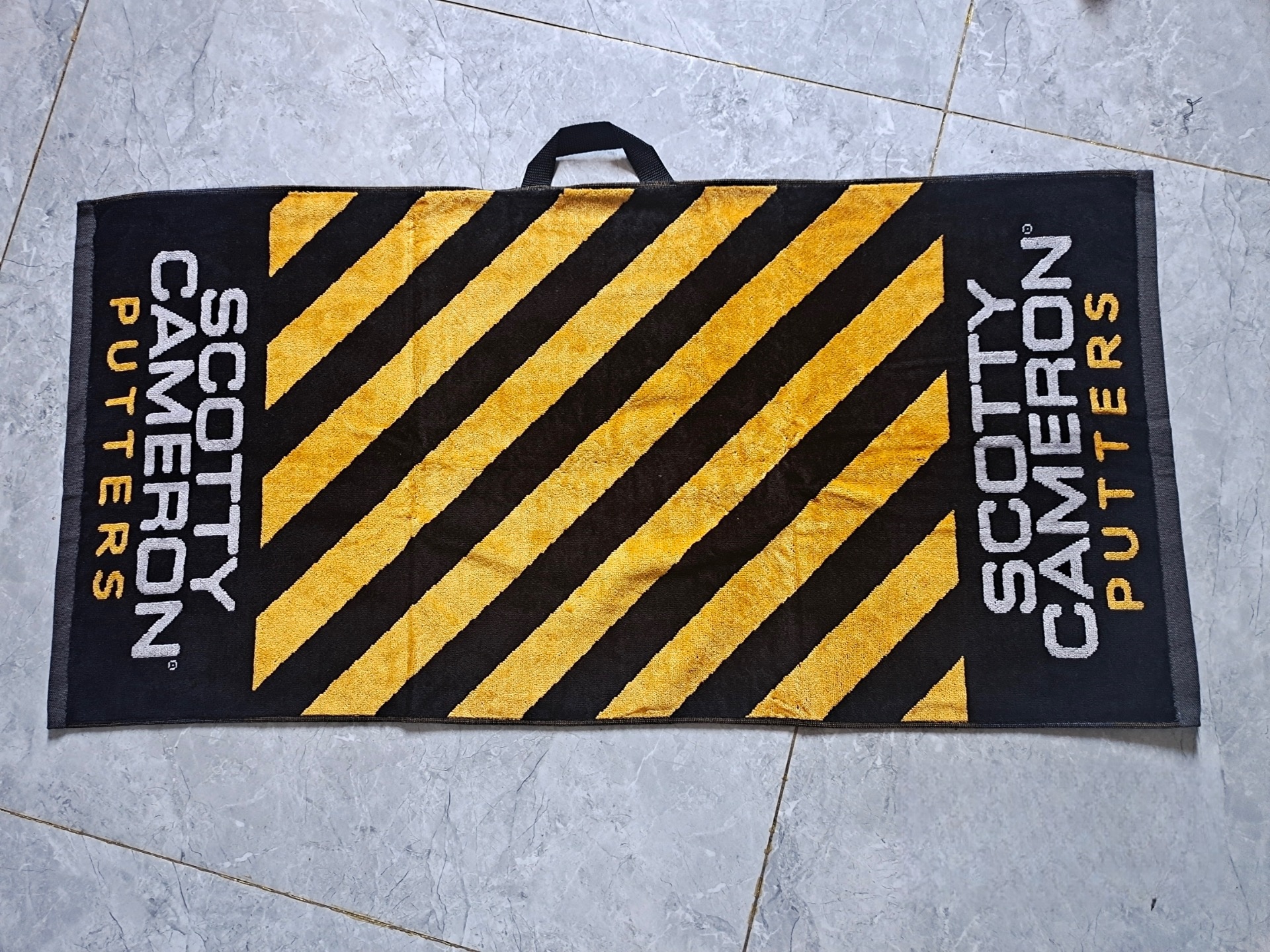 media.product.imagealternatetextformat