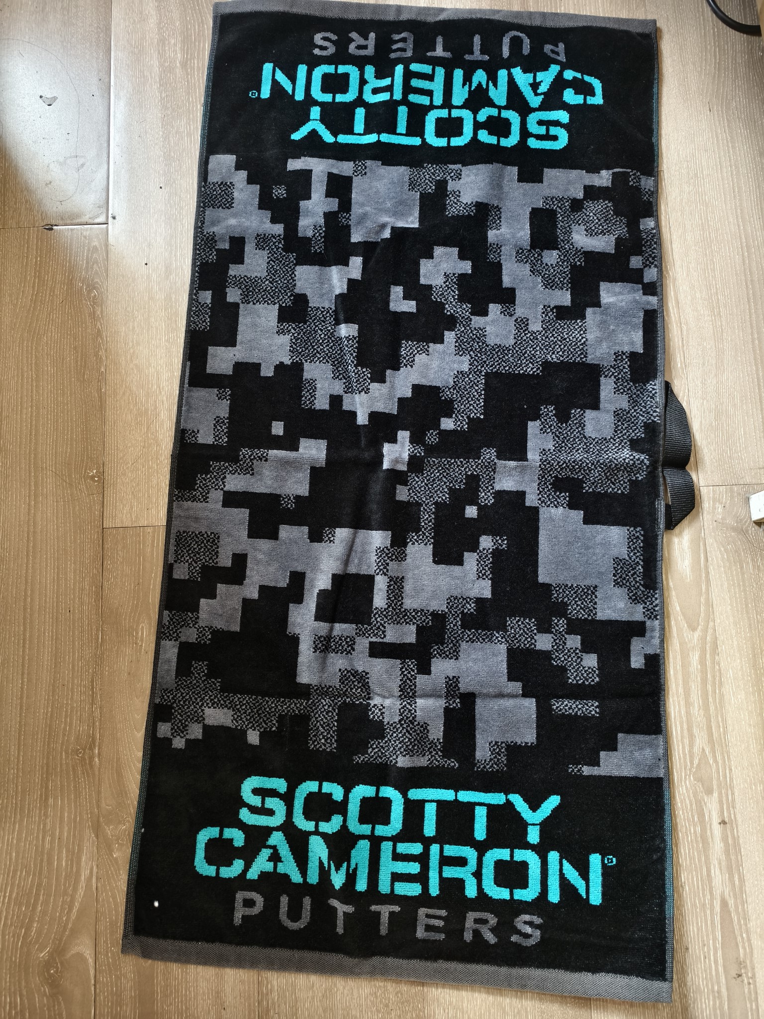 media.product.imagealternatetextformat