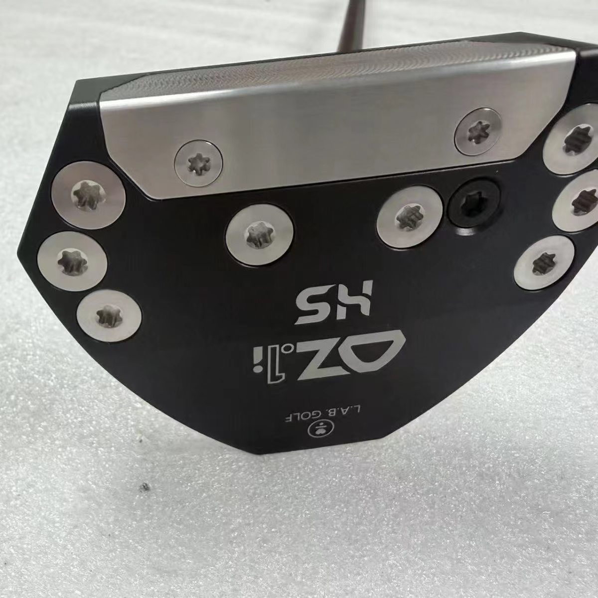 media.product.imagealternatetextformat