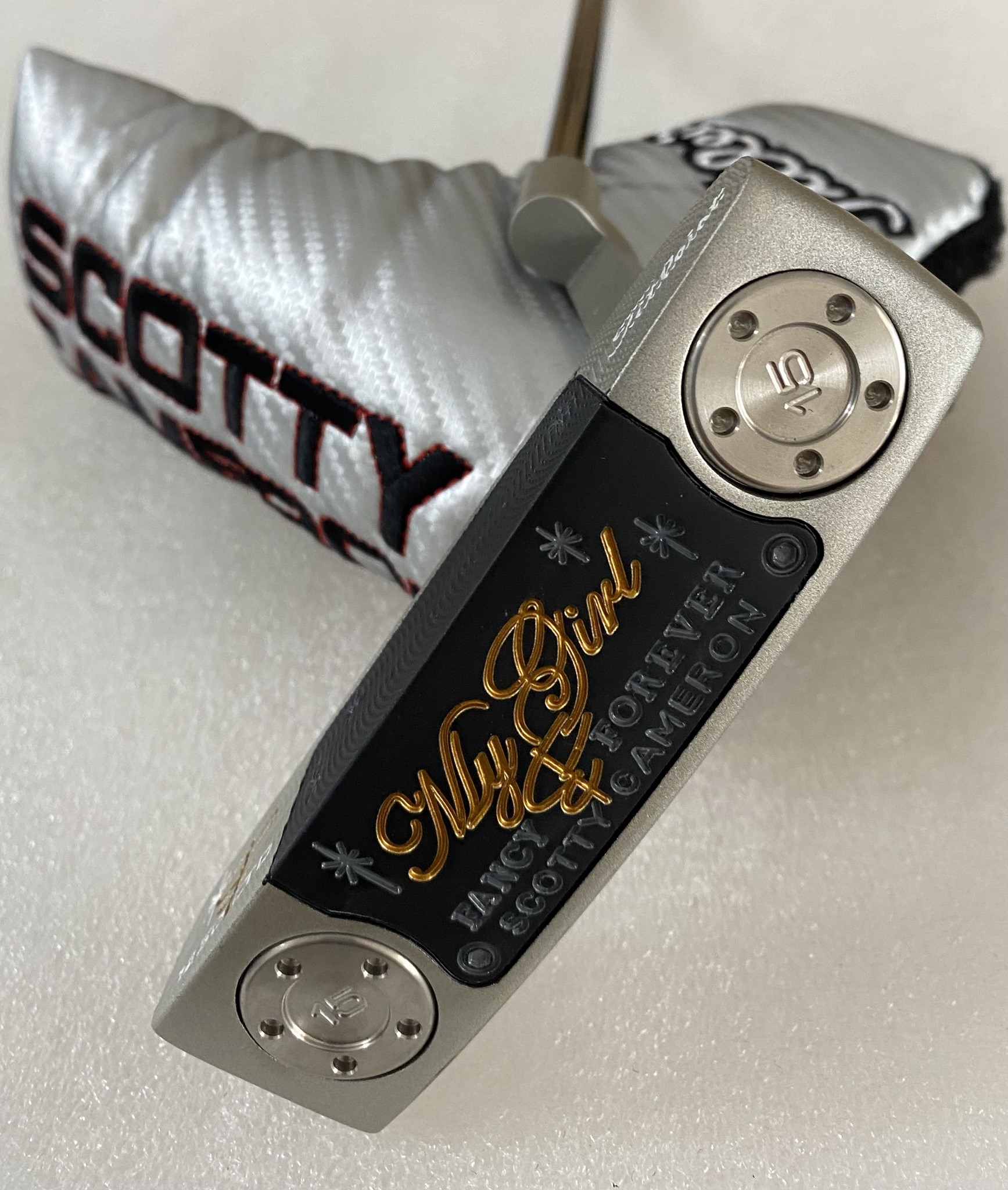 media.product.imagealternatetextformat