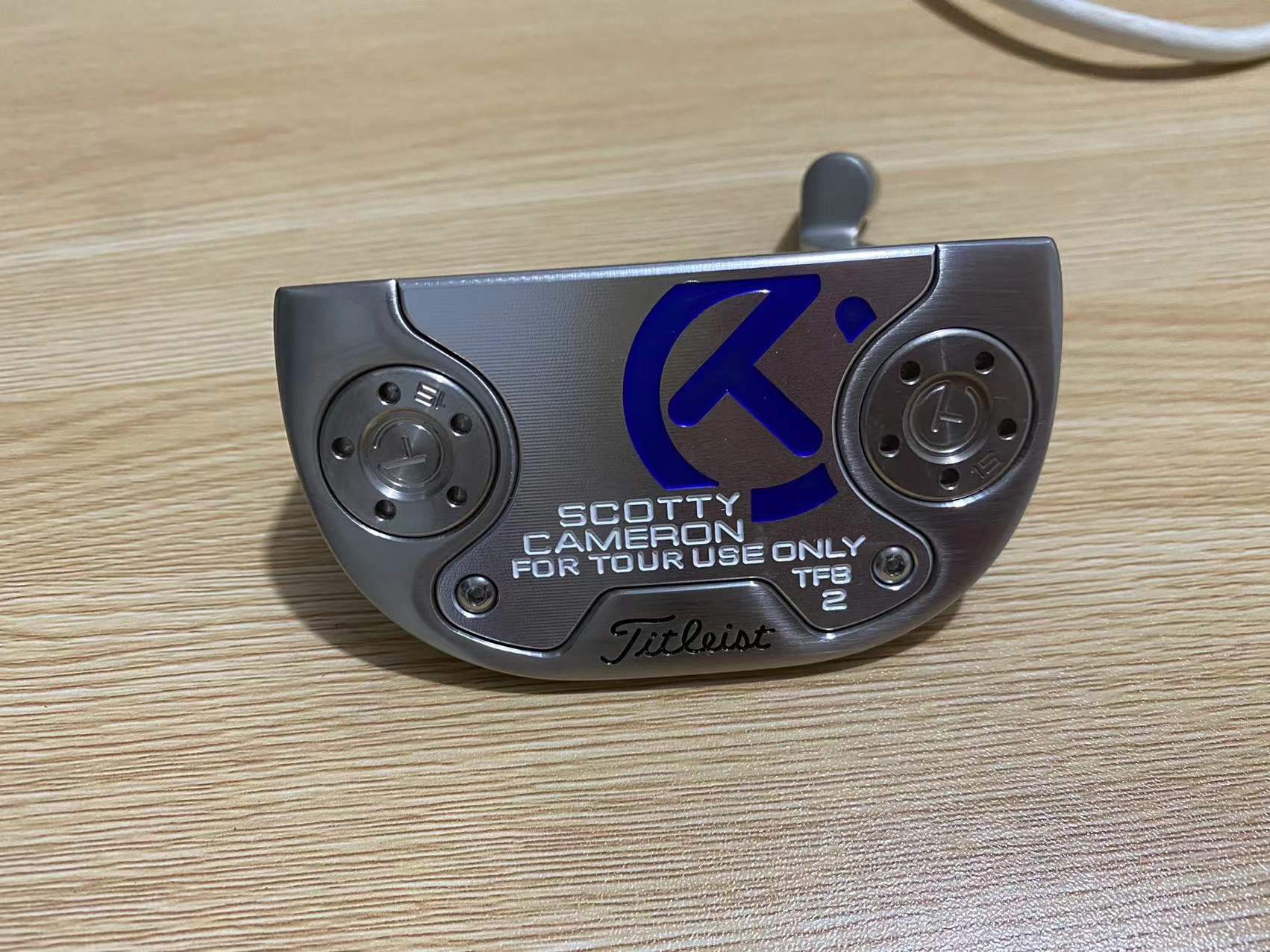 media.product.imagealternatetextformat