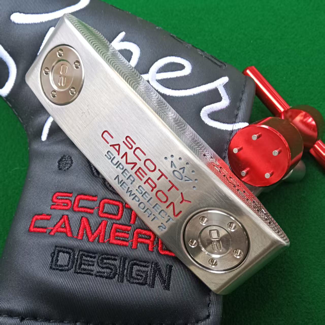 media.product.imagealternatetextformat