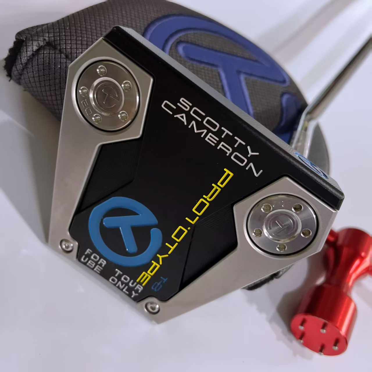 media.product.imagealternatetextformat