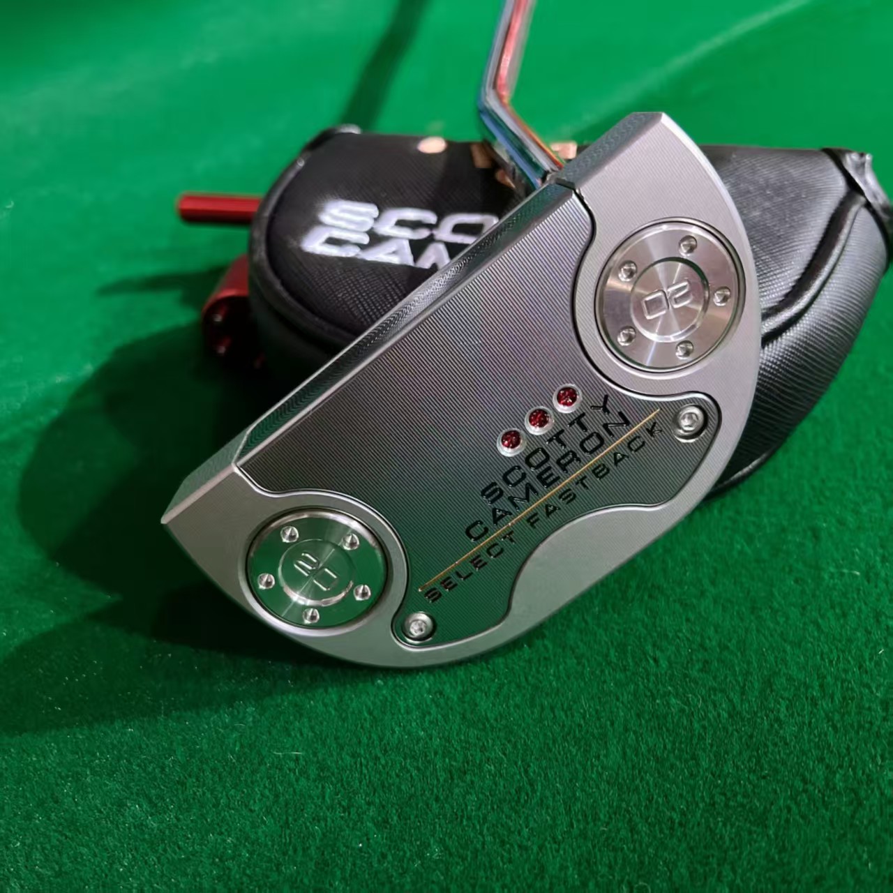 media.product.imagealternatetextformat