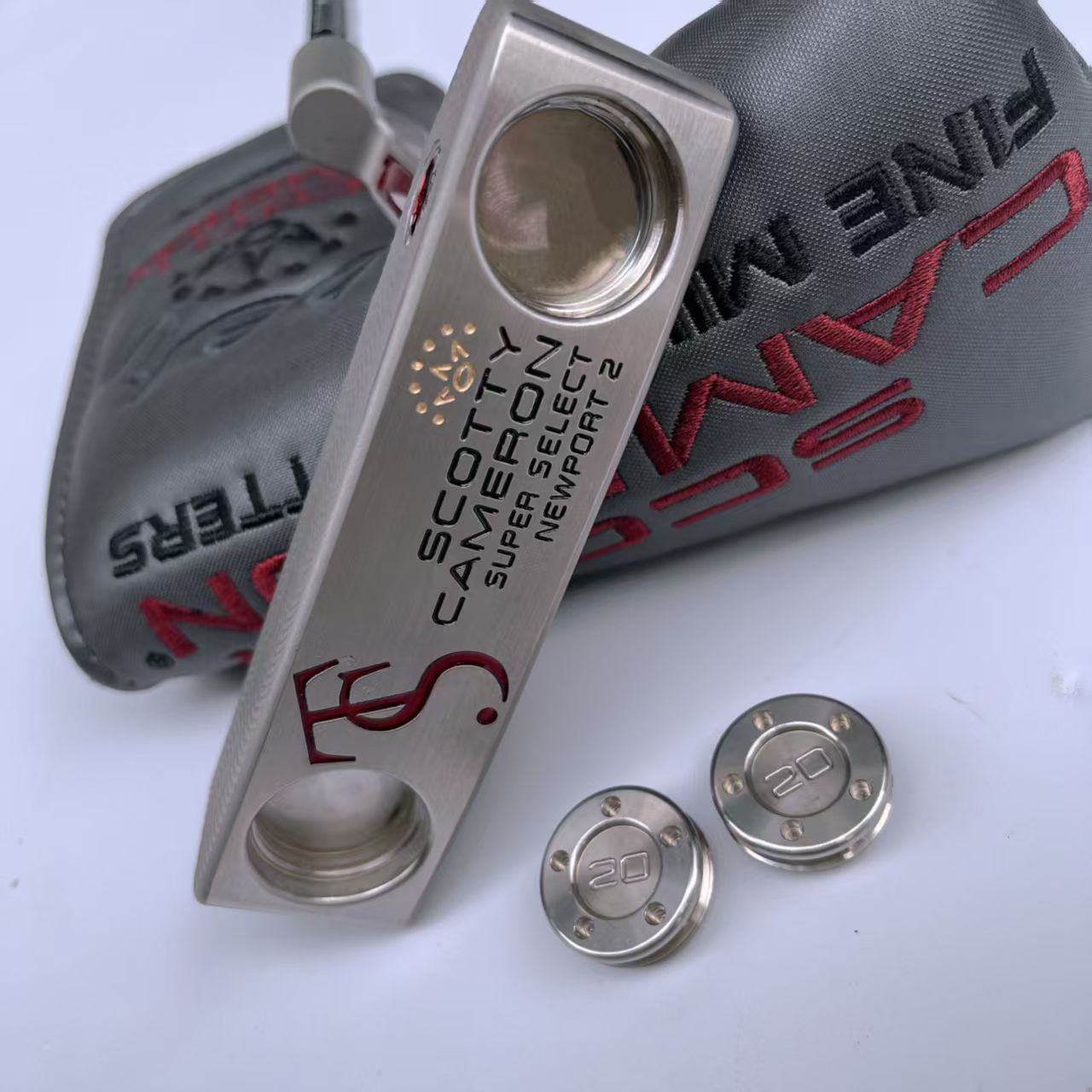 media.product.imagealternatetextformat