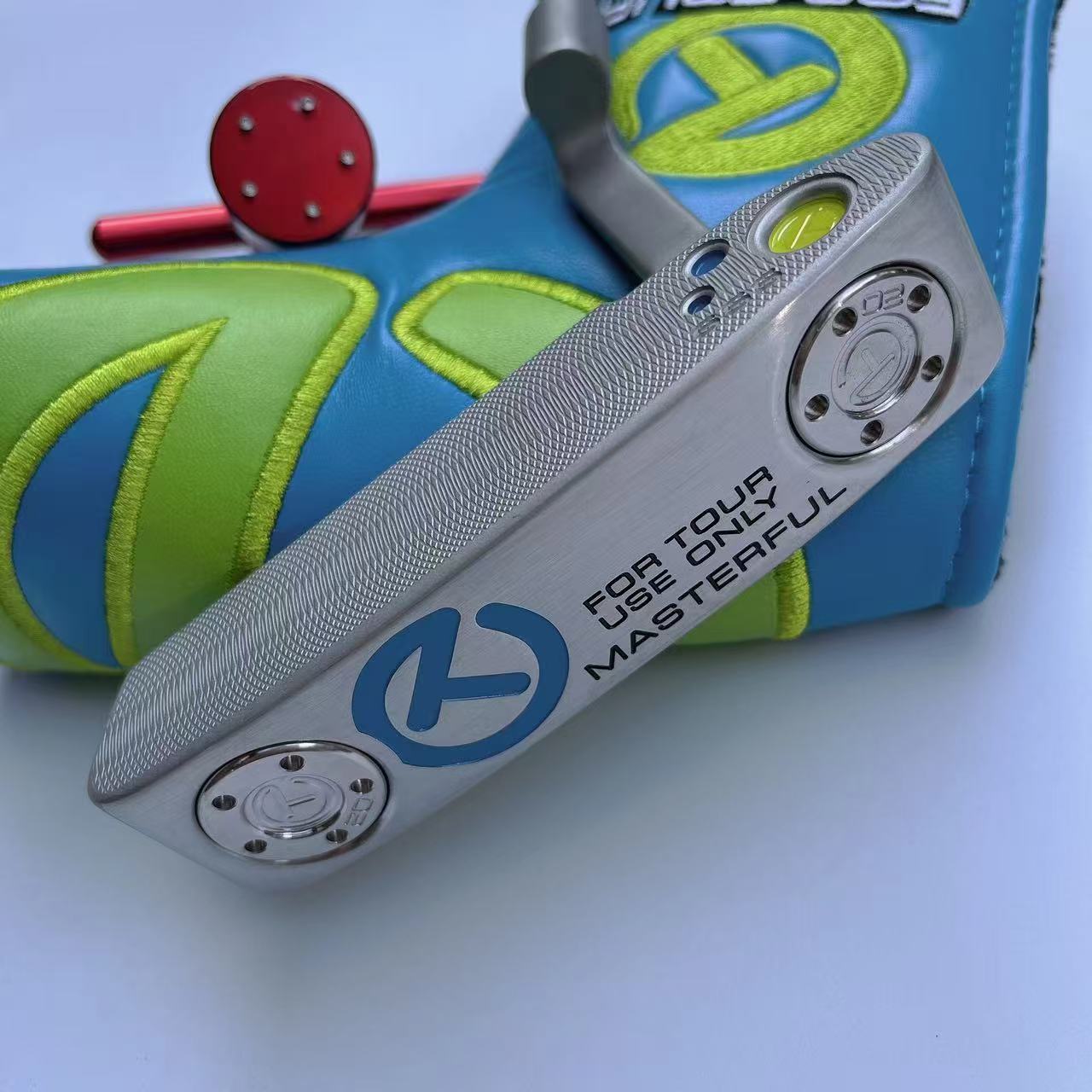 media.product.imagealternatetextformat