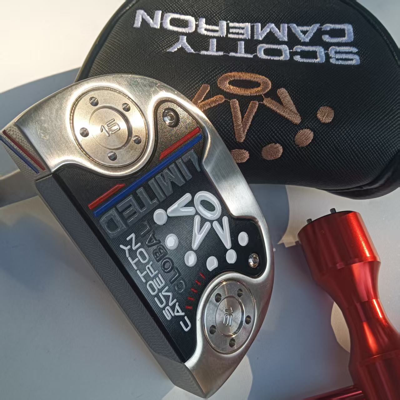 media.product.imagealternatetextformat