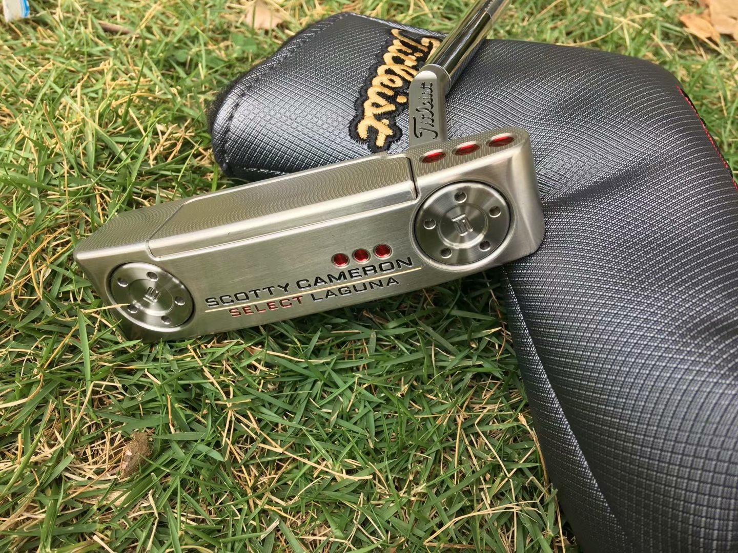 Bild von Titleist Scotty Cameron SELECT LAGUNA 2018 Putter With cover