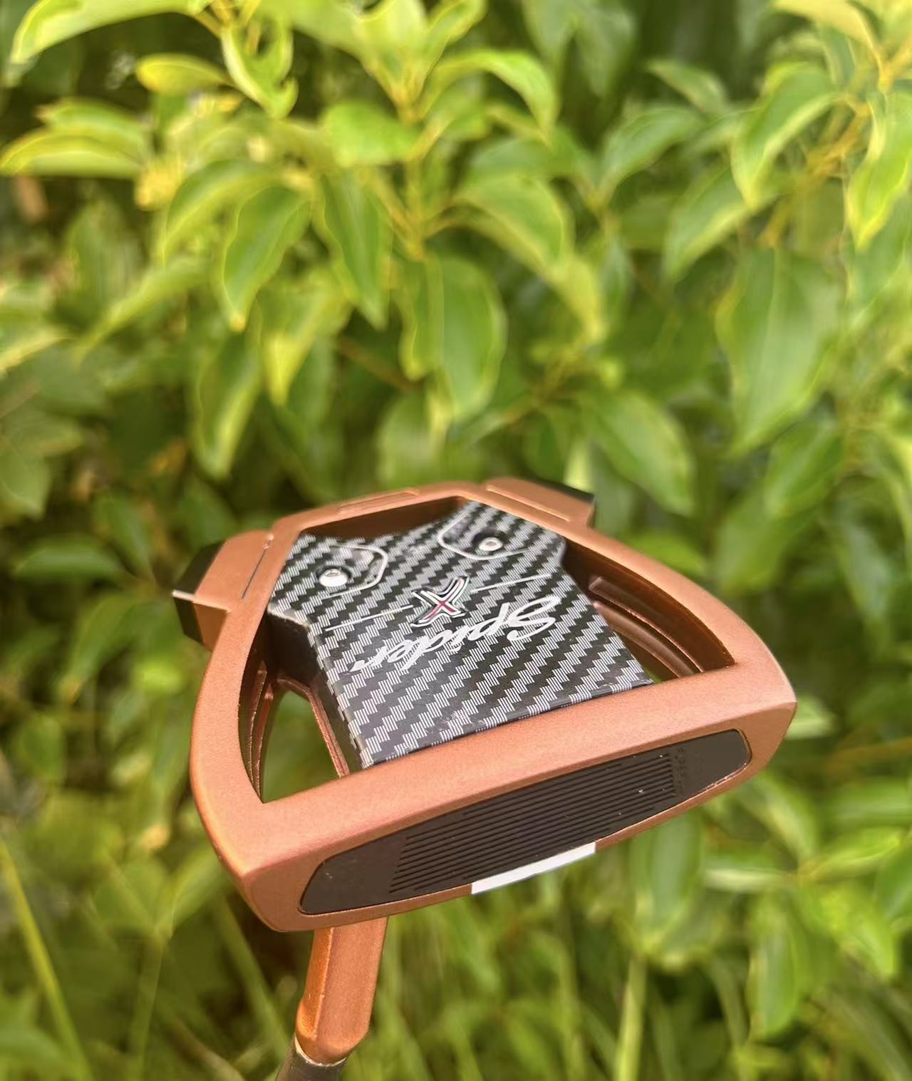 media.product.imagealternatetextformat