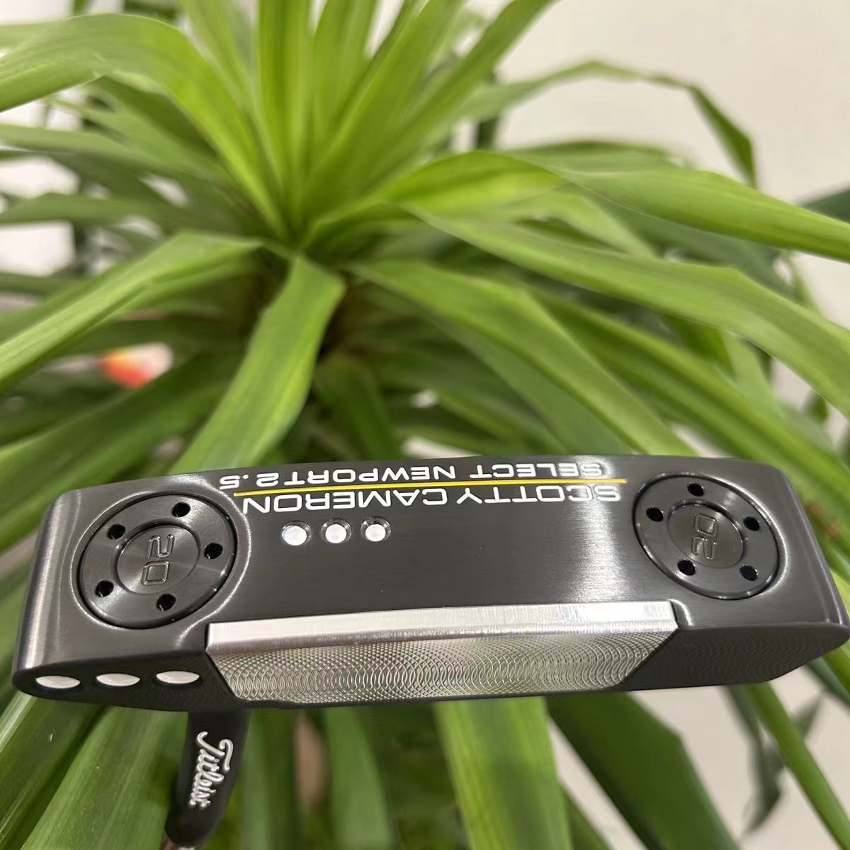 Bild von 2025 Scotty Cameron Select Newport 2.5  StudioStyle Custom  Black Golf putter