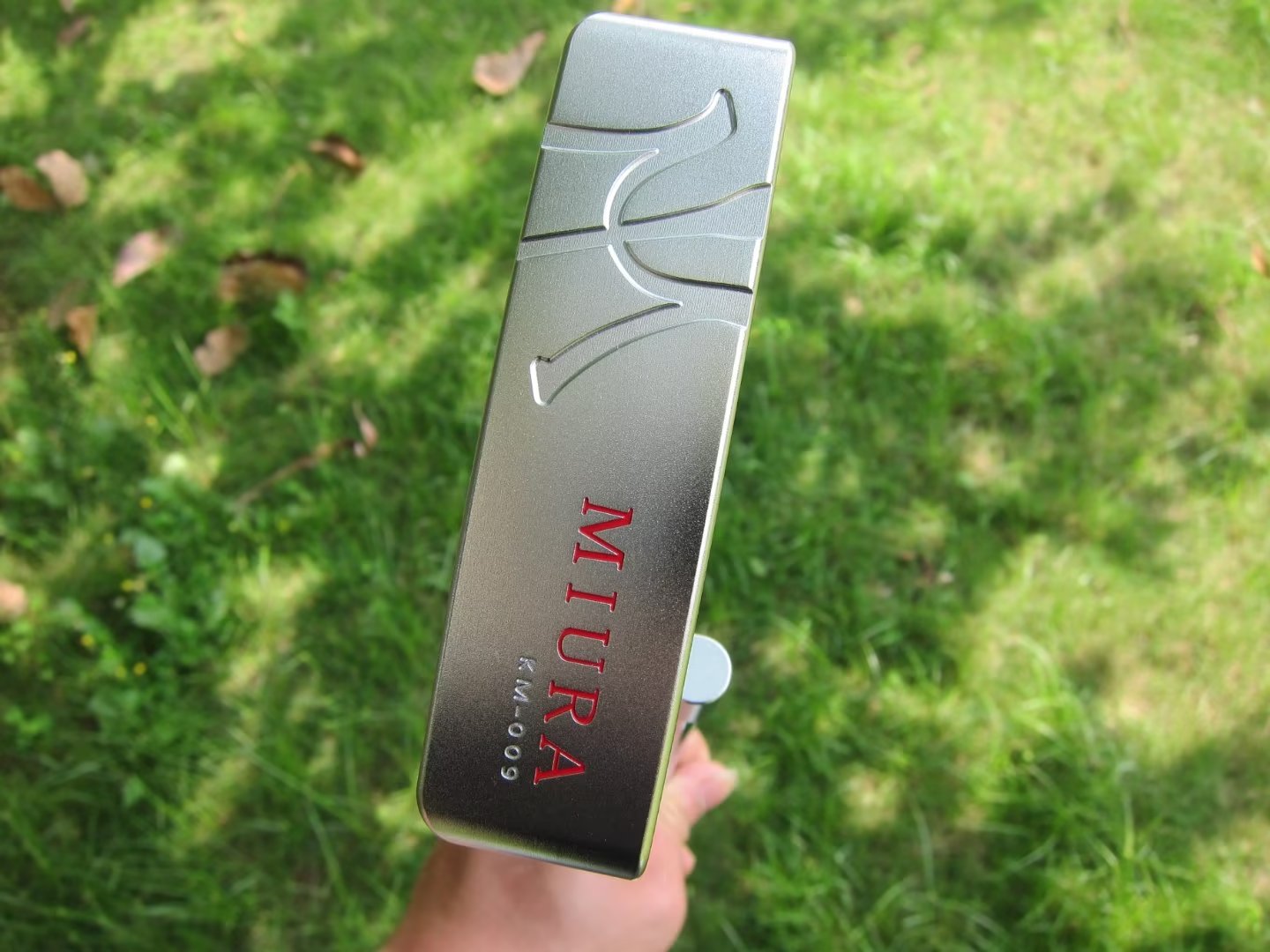 media.product.imagealternatetextformat