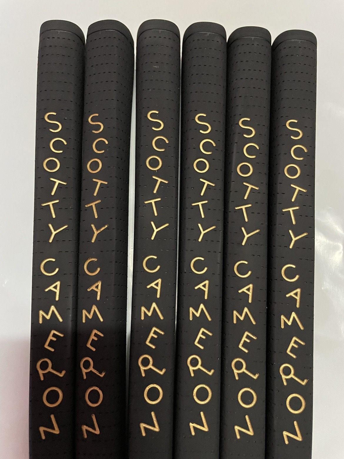 media.product.imagealternatetextformat