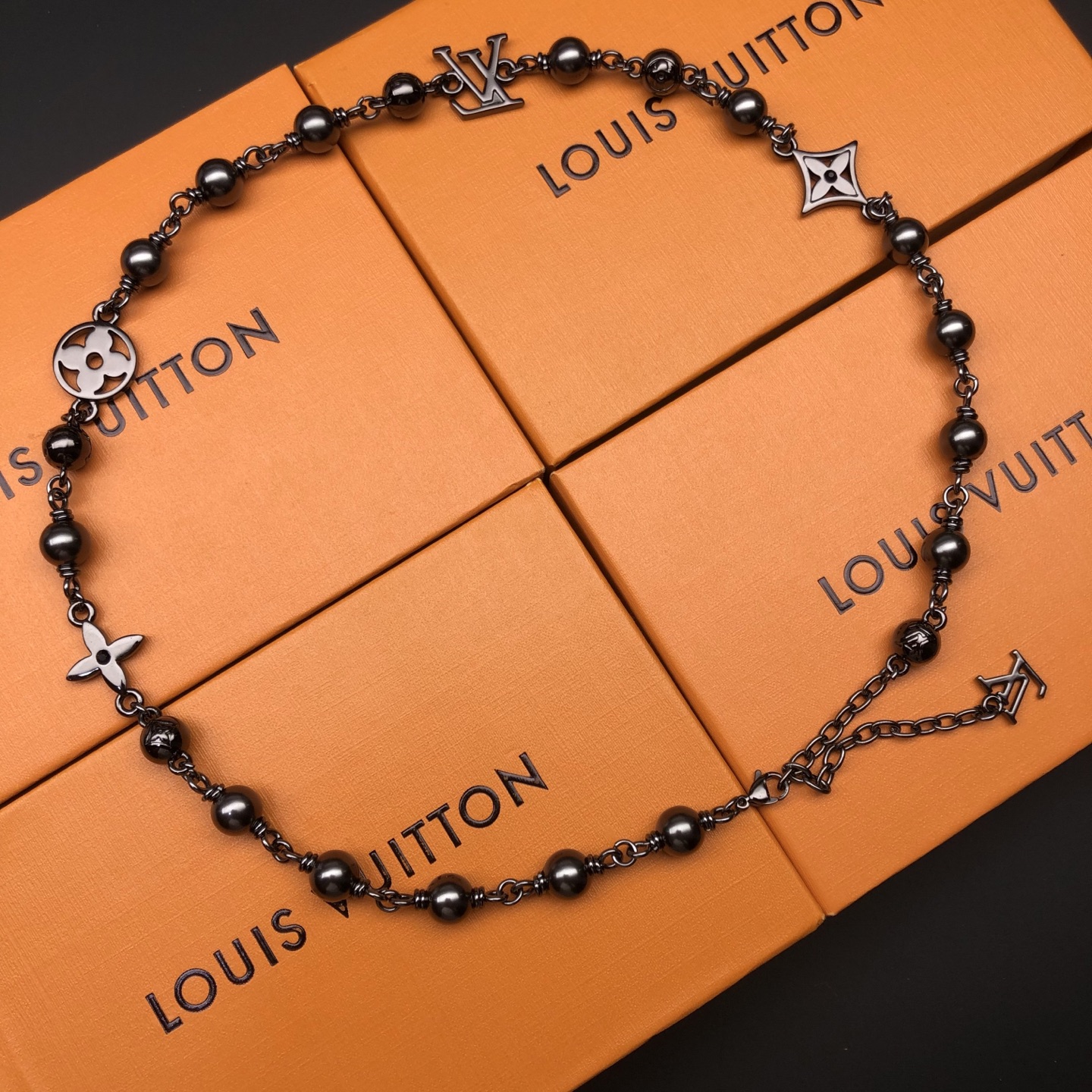 media.category.imagealternatetextformat