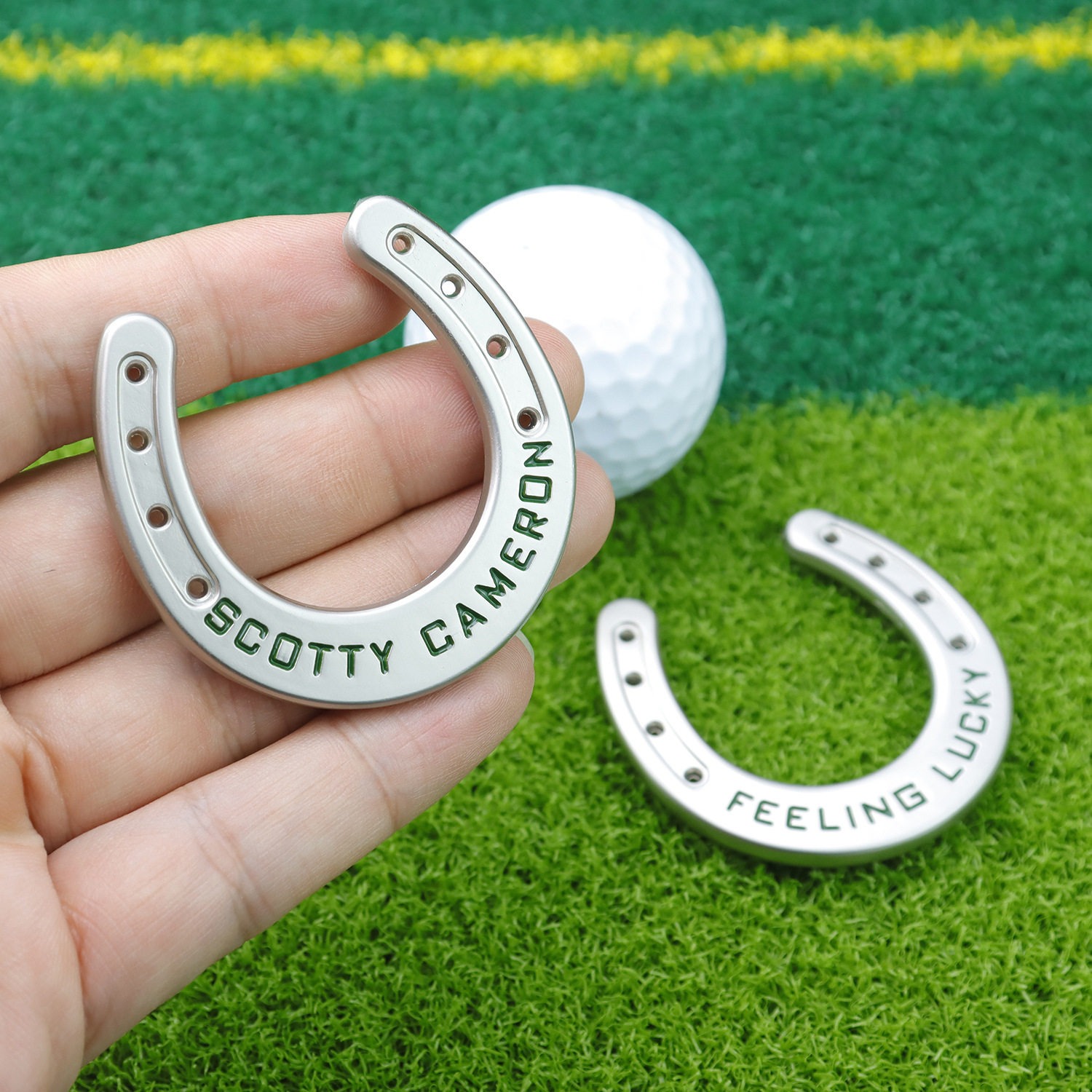 media.product.imagealternatetextformat